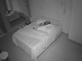 voyeurcam-casa-salsa-bedroom-2