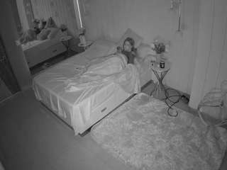 voyeurcam-casa-salsa-bedroom-2