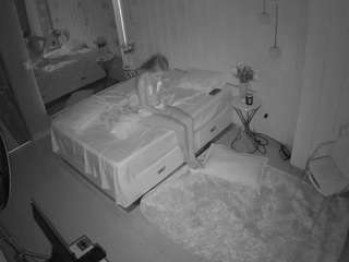 voyeurcam-casa-salsa-bedroom-2