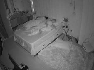 voyeurcam-casa-salsa-bedroom-2