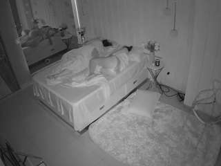 voyeurcam-casa-salsa-bedroom-2