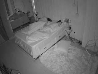 voyeurcam-casa-salsa-bedroom-2