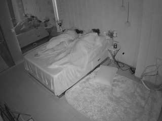 voyeurcam-casa-salsa-bedroom-2
