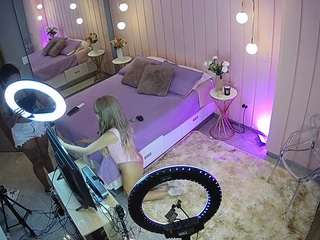 voyeurcam-casa-salsa-bedroom-2