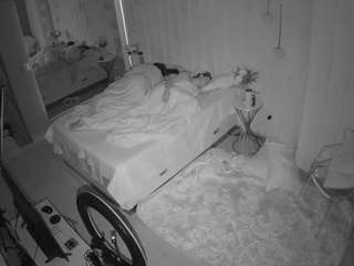 voyeurcam-casa-salsa-bedroom-2