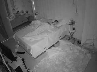voyeurcam-casa-salsa-bedroom-2