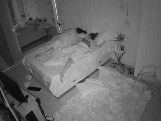 voyeurcam-casa-salsa-bedroom-2