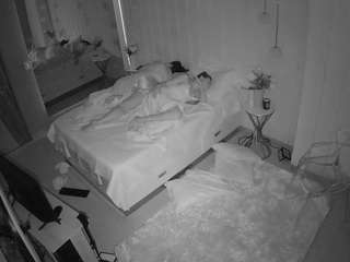 voyeurcam-casa-salsa-bedroom-2