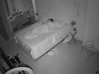 voyeurcam-casa-salsa-bedroom-2