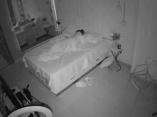 voyeurcam-casa-salsa-bedroom-2
