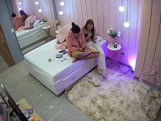 voyeurcam-casa-salsa-bedroom-2