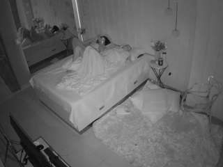 voyeurcam-casa-salsa-bedroom-2