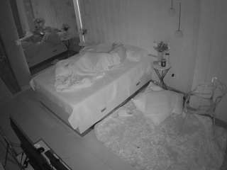 voyeurcam-casa-salsa-bedroom-2