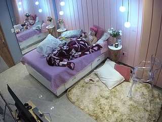 voyeurcam-casa-salsa-bedroom-2