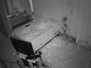voyeurcam-casa-salsa-bedroom-2