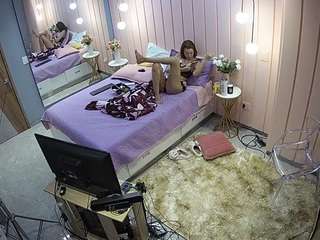 voyeurcam-casa-salsa-bedroom-2