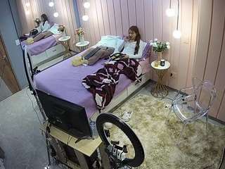 voyeurcam-casa-salsa-bedroom-2