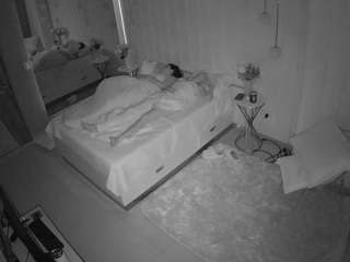voyeurcam-casa-salsa-bedroom-2