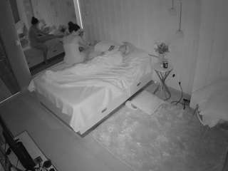 voyeurcam-casa-salsa-bedroom-2
