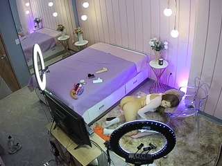 voyeurcam-casa-salsa-bedroom-2