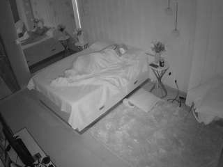 voyeurcam-casa-salsa-bedroom-2