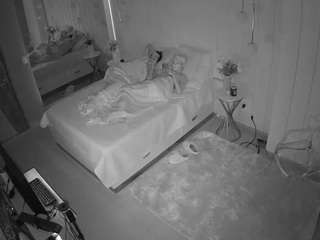 voyeurcam-casa-salsa-bedroom-2