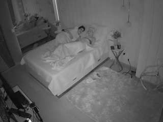 voyeurcam-casa-salsa-bedroom-2