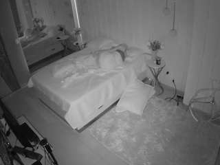 voyeurcam-casa-salsa-bedroom-2