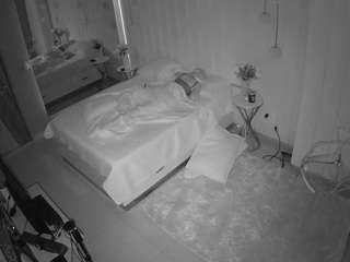 voyeurcam-casa-salsa-bedroom-2