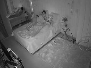 voyeurcam-casa-salsa-bedroom-2