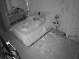 voyeurcam-casa-salsa-bedroom-2