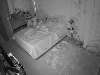 voyeurcam-casa-salsa-bedroom-2