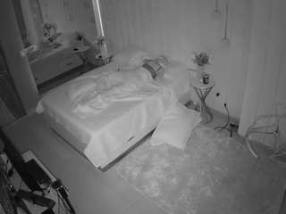 voyeurcam-casa-salsa-bedroom-2
