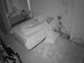 voyeurcam-casa-salsa-bedroom-2