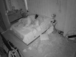 voyeurcam-casa-salsa-bedroom-2