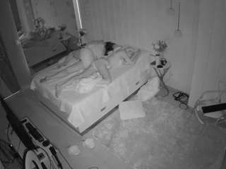 voyeurcam-casa-salsa-bedroom-2
