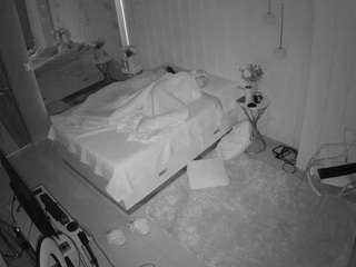 voyeurcam-casa-salsa-bedroom-2