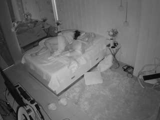 voyeurcam-casa-salsa-bedroom-2