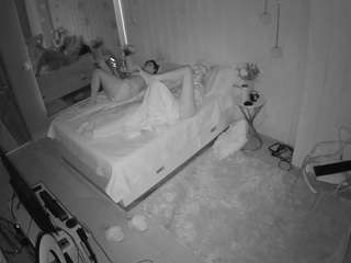 voyeurcam-casa-salsa-bedroom-2