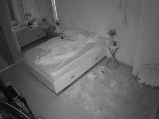 voyeurcam-casa-salsa-bedroom-2