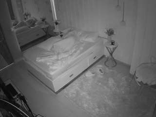 voyeurcam-casa-salsa-bedroom-2
