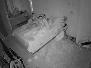 voyeurcam-casa-salsa-bedroom-2