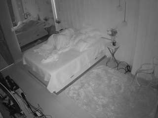 voyeurcam-casa-salsa-bedroom-2