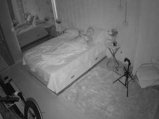 voyeurcam-casa-salsa-bedroom-2