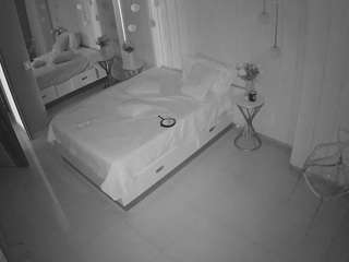 voyeurcam-casa-salsa-bedroom-2