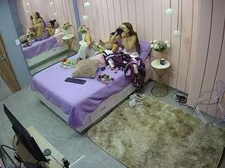 voyeurcam-casa-salsa-bedroom-2