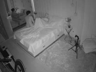 voyeurcam-casa-salsa-bedroom-2