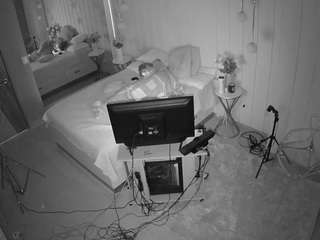 voyeurcam-casa-salsa-bedroom-2