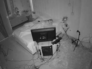 voyeurcam-casa-salsa-bedroom-2
