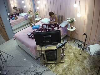 voyeurcam-casa-salsa-bedroom-2